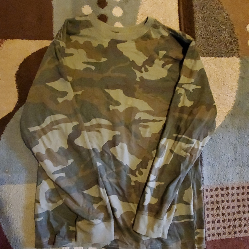 Camouflage long sleeve shirt
